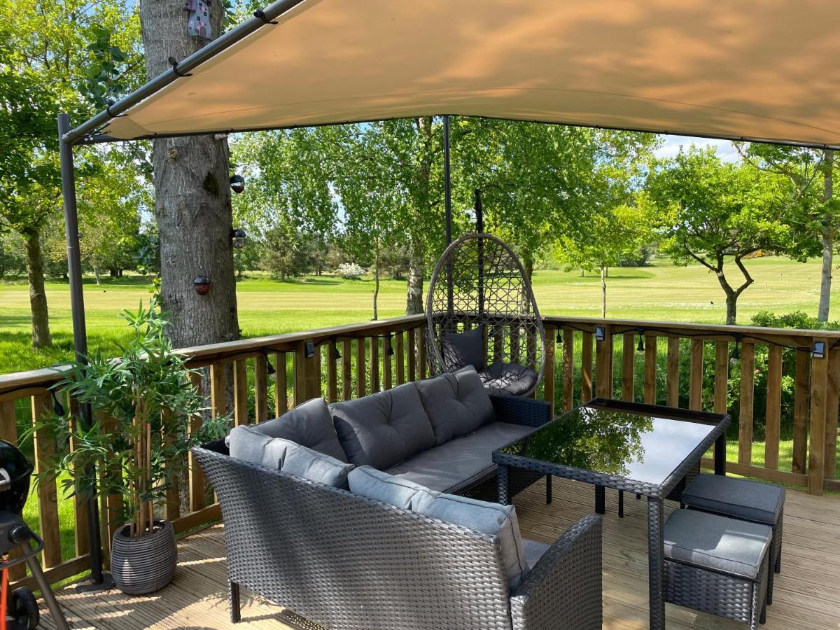 Teviotdale Lodge At Lilliardsedge Holiday Park 杰德堡 外观 照片